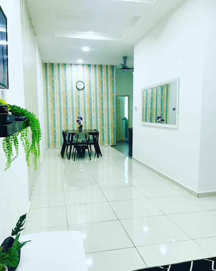 Z&M Homestay Jertih Exterior foto